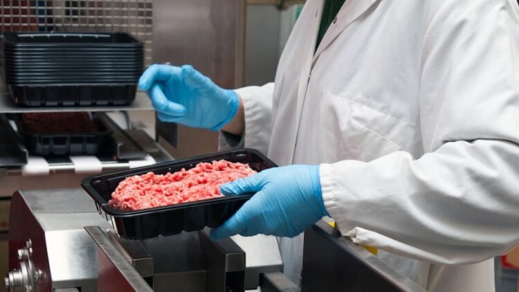 Over 58K pounds of raw ground beef recalled in multiple states￼