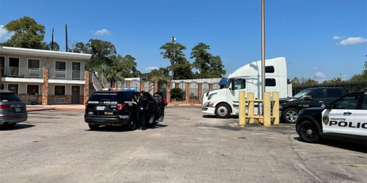 Woman opens fire on boyfriend, claims self-defense