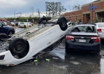 11 dead, dozens injured in 5 states after Arkansas tornado outbreak, devastating storms across US