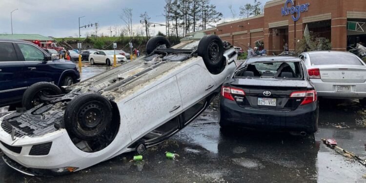 11 dead, dozens injured in 5 states after Arkansas tornado outbreak, devastating storms across US