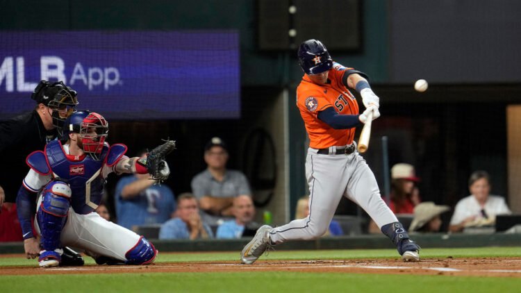 ALCS Game 4: Jose Abreu, Chas McCormick homer as Houston Astros turn 0-2 series into best of 3