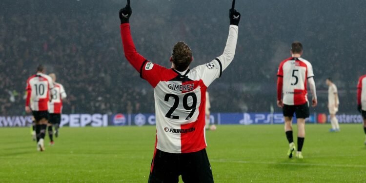 Santiago Giménez Strikes Against Bayern Munich and Complicates Their Qualification to the Champions League Round of 16