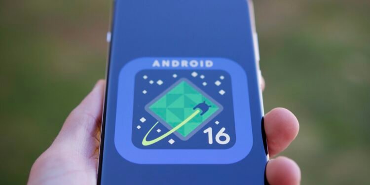 Android 16 Introduces Native Desktop Mode: Turn Your Phone Into a PC