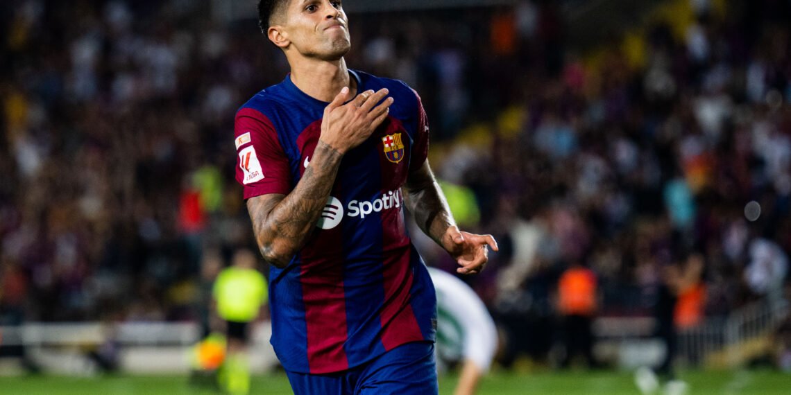 Barcelona in talks over João Cancelo return