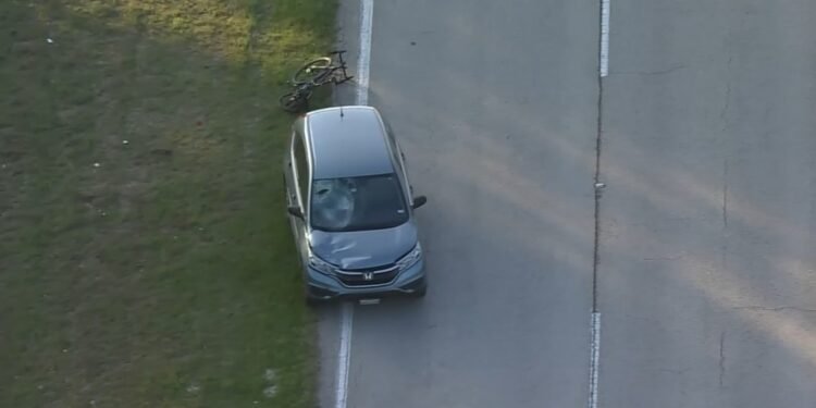 Houston police investigating crash that killed bicyclist on Westheimer Parkway near Freedom Park