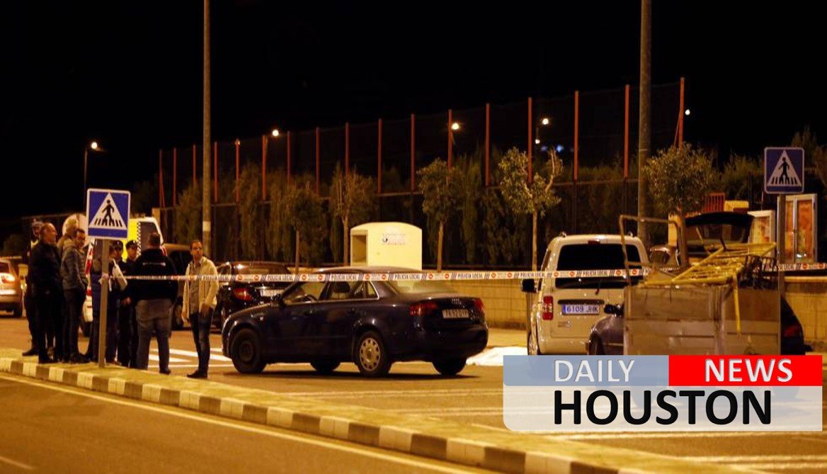 Un maltratador tirotea a su expareja cuando recogía a su hijo del colegio en Elda, Alicante