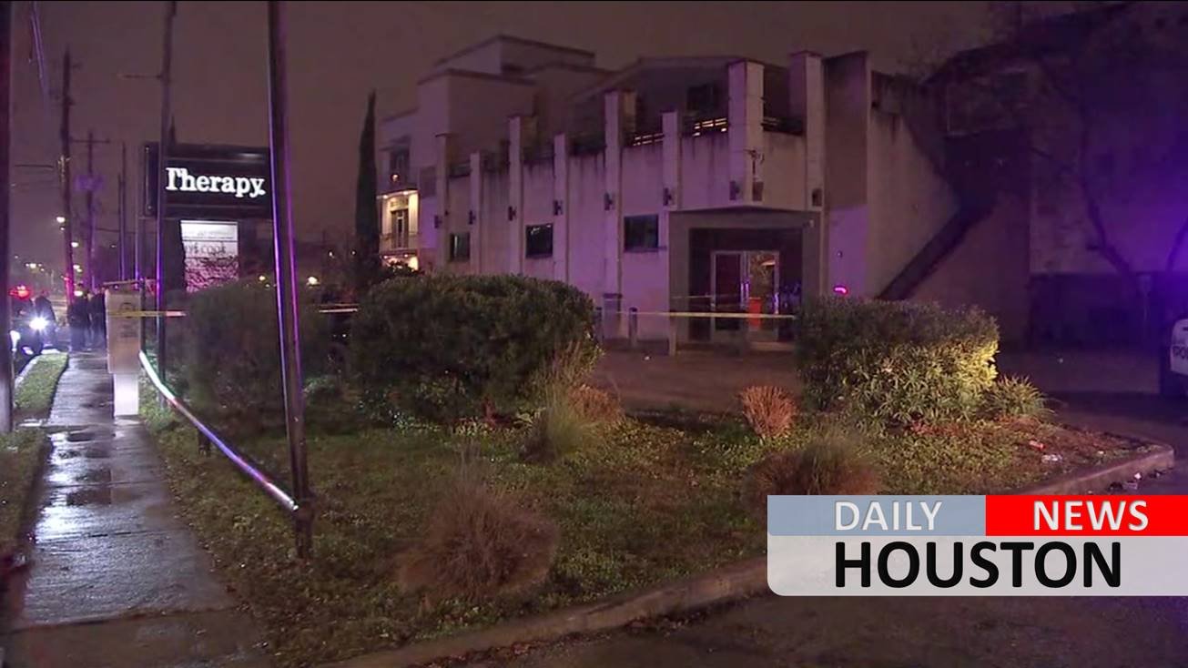 Therapy club manager shot during altercation between patrons leaving club