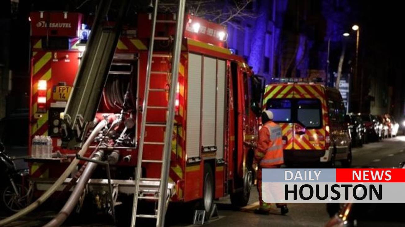 Seven dead, many injured in Paris building fire