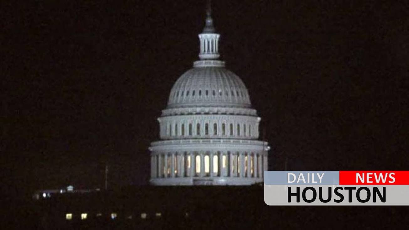 Impeachment fever rises as Dems face summer-recess pressure to go after Trump