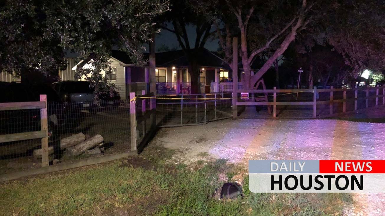 Homeowner shoots suspect who kicked in door of home with children inside in Fort Bend County