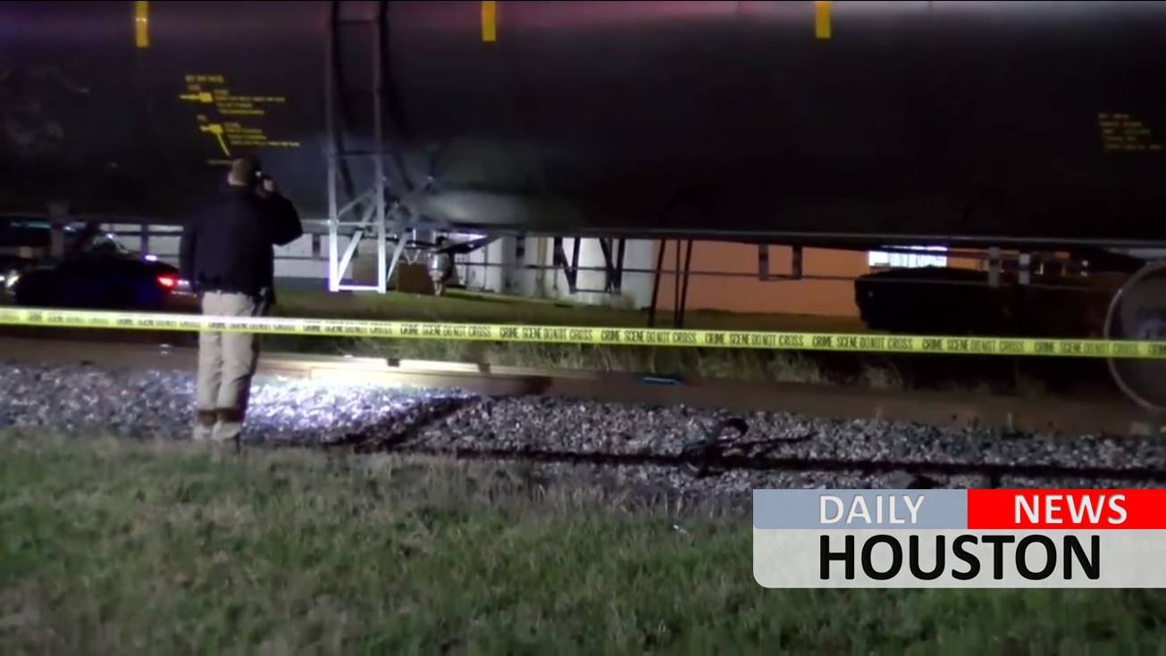 Texas City teen dies after being hit by train