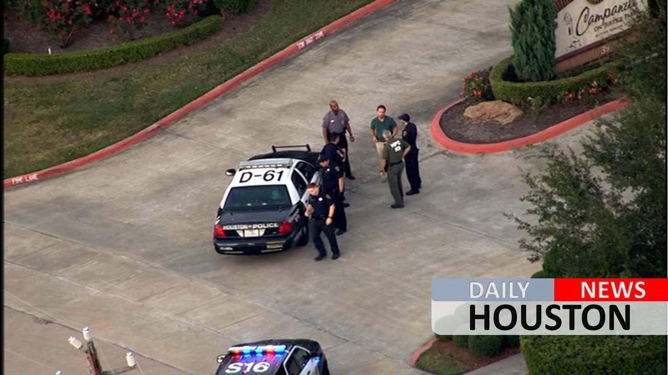 Man detained after threatening to hurt self near Houston FBI building