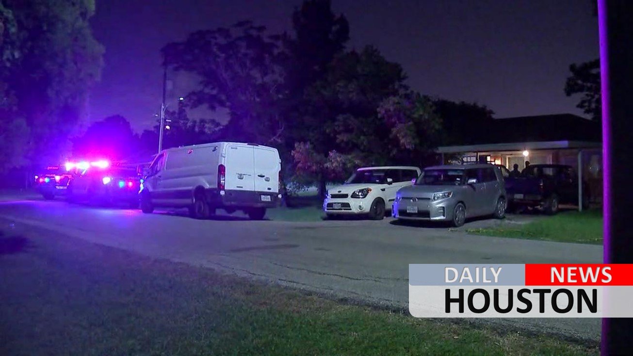 Woman survives attempted murder-suicide in east Houston