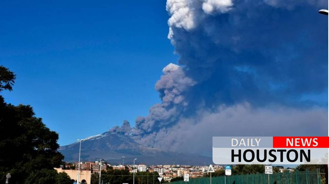 Mount Etna eruption triggers earthquake in Sicily, injuring at least 10 people