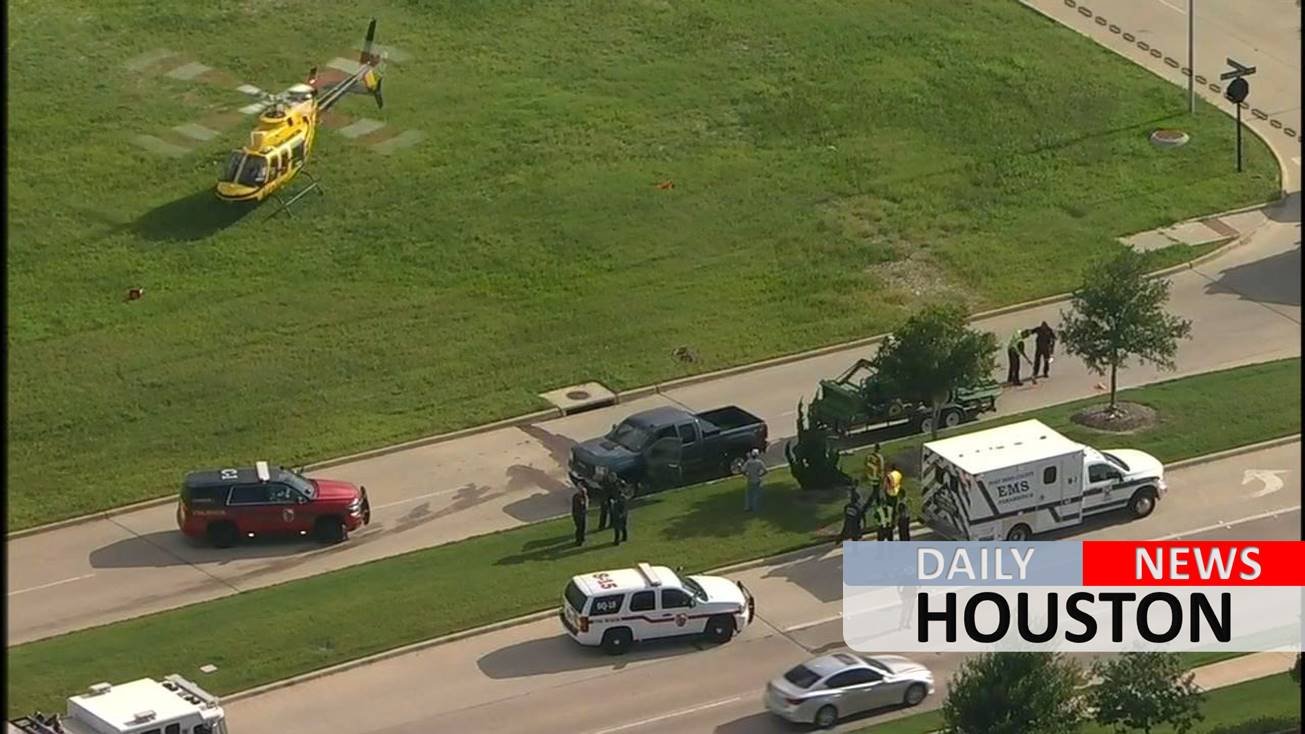 Teenage boy hit by pickup truck in Fort Bend Co.