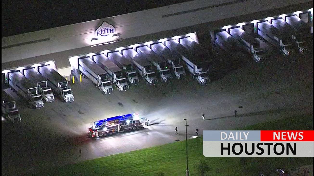 2 employees dead, including suspect, in workplace shooting at food warehouse in Missouri City