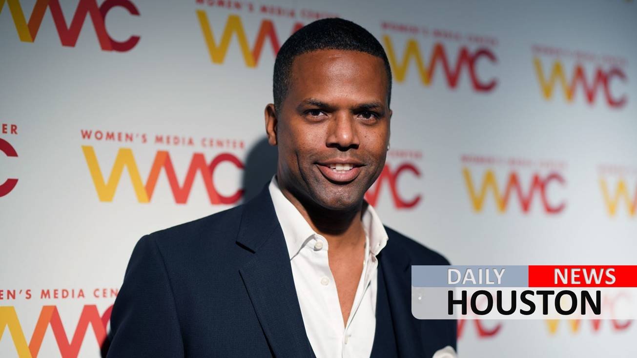 ‘Extra’ host suspended over sexual misconduct allegations