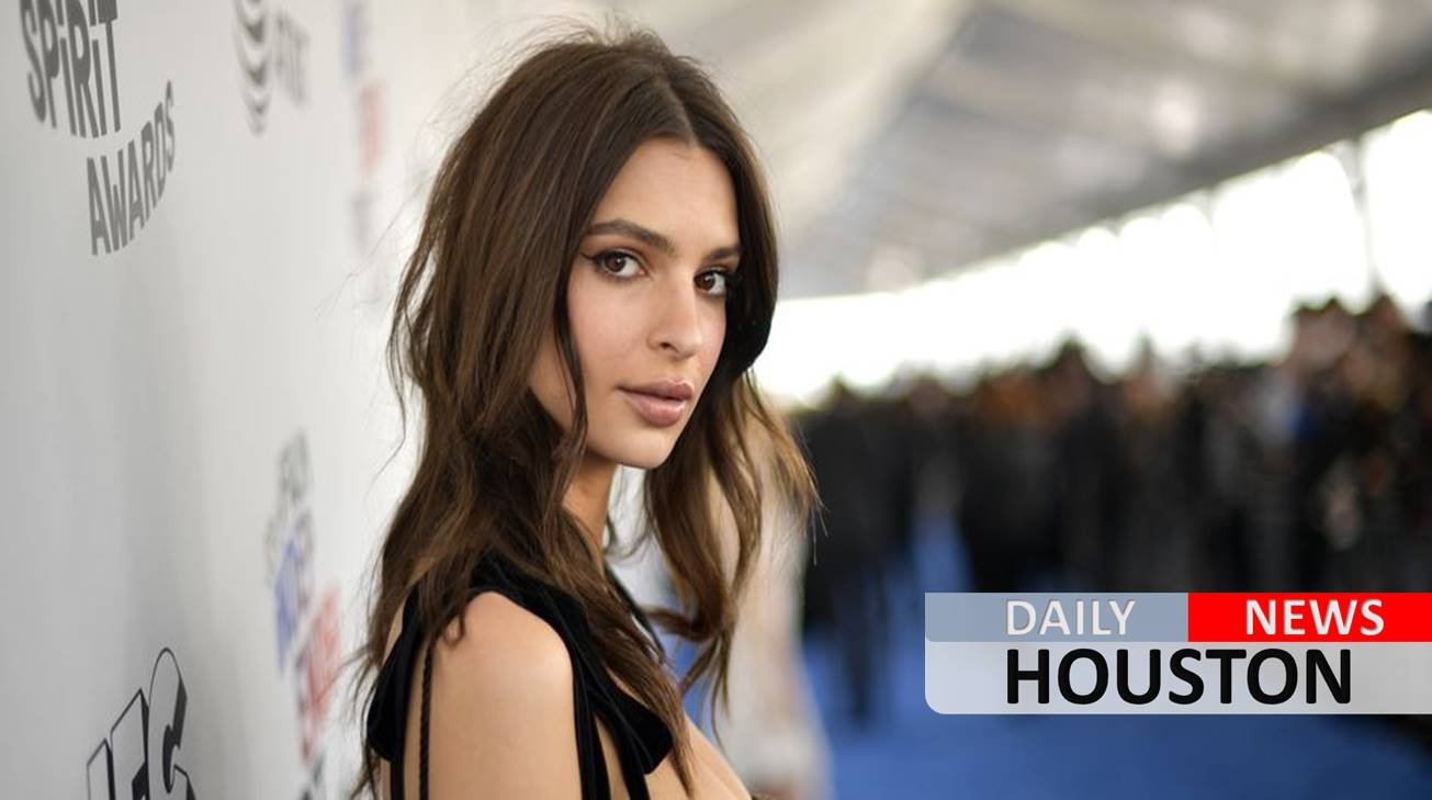 Model Emily Ratajkowski poses naked in protest of Alabama’s abortion bill passing