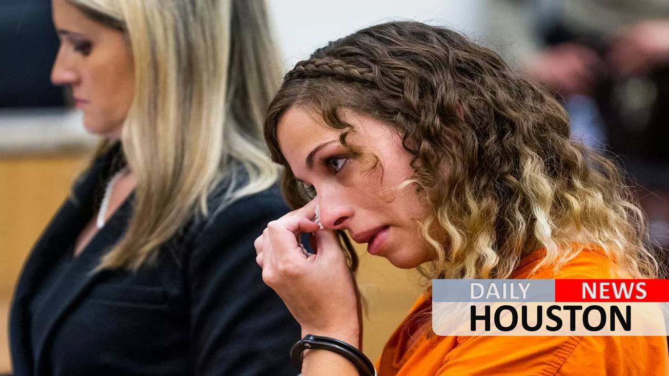 Ex-Arizona teacher sentenced to 20 years in prison for sex with student