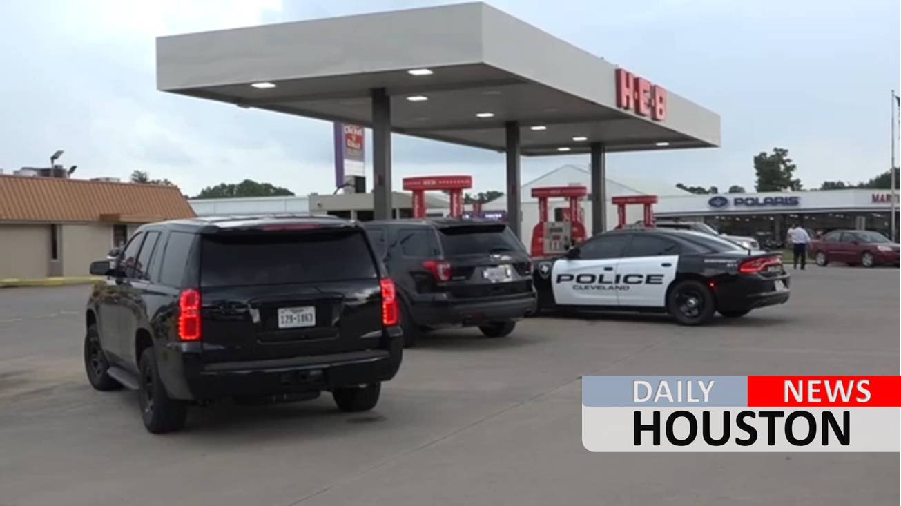 Teen with gunshot wound runs to chicken restaurant for help