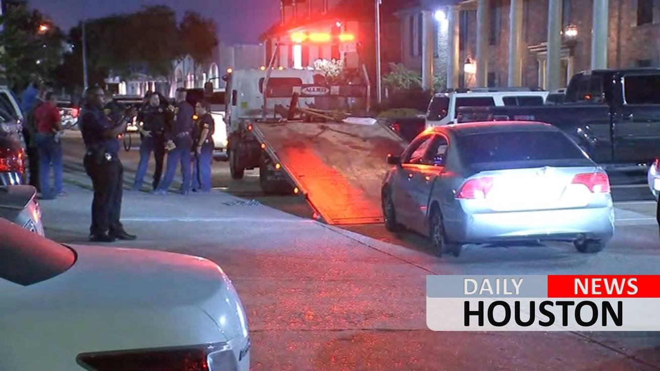 Security guard shoots 15-year-old robbery suspect in southwest Houston