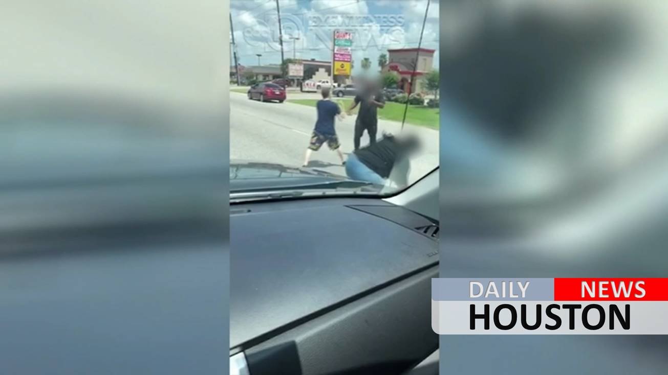 Fists fly in traffic between tow truck driver and impatient passenger in Bellaire