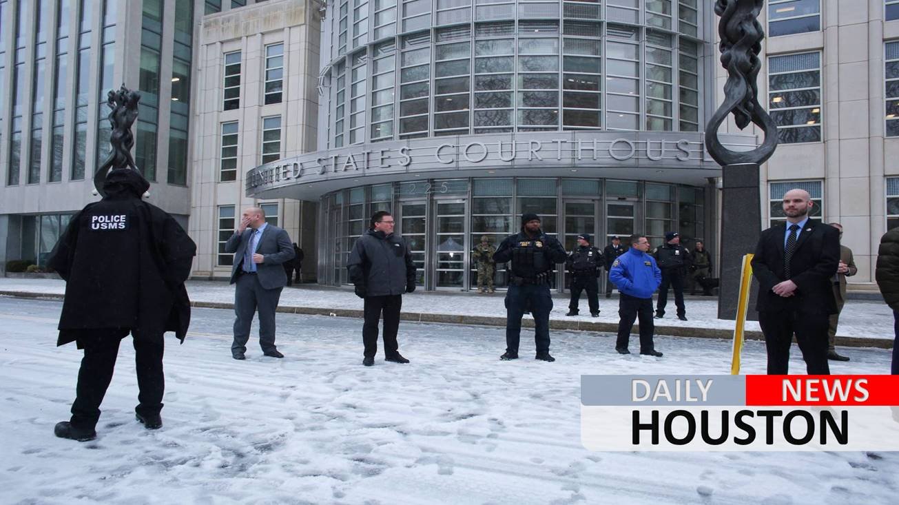 Milagros, crímenes y esperas: un día cualquiera en el juicio de El Chapo