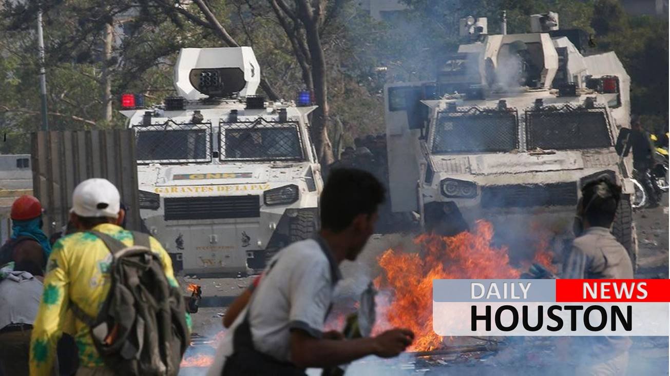 Head of Venezuela’s secret police breaks with Maduro