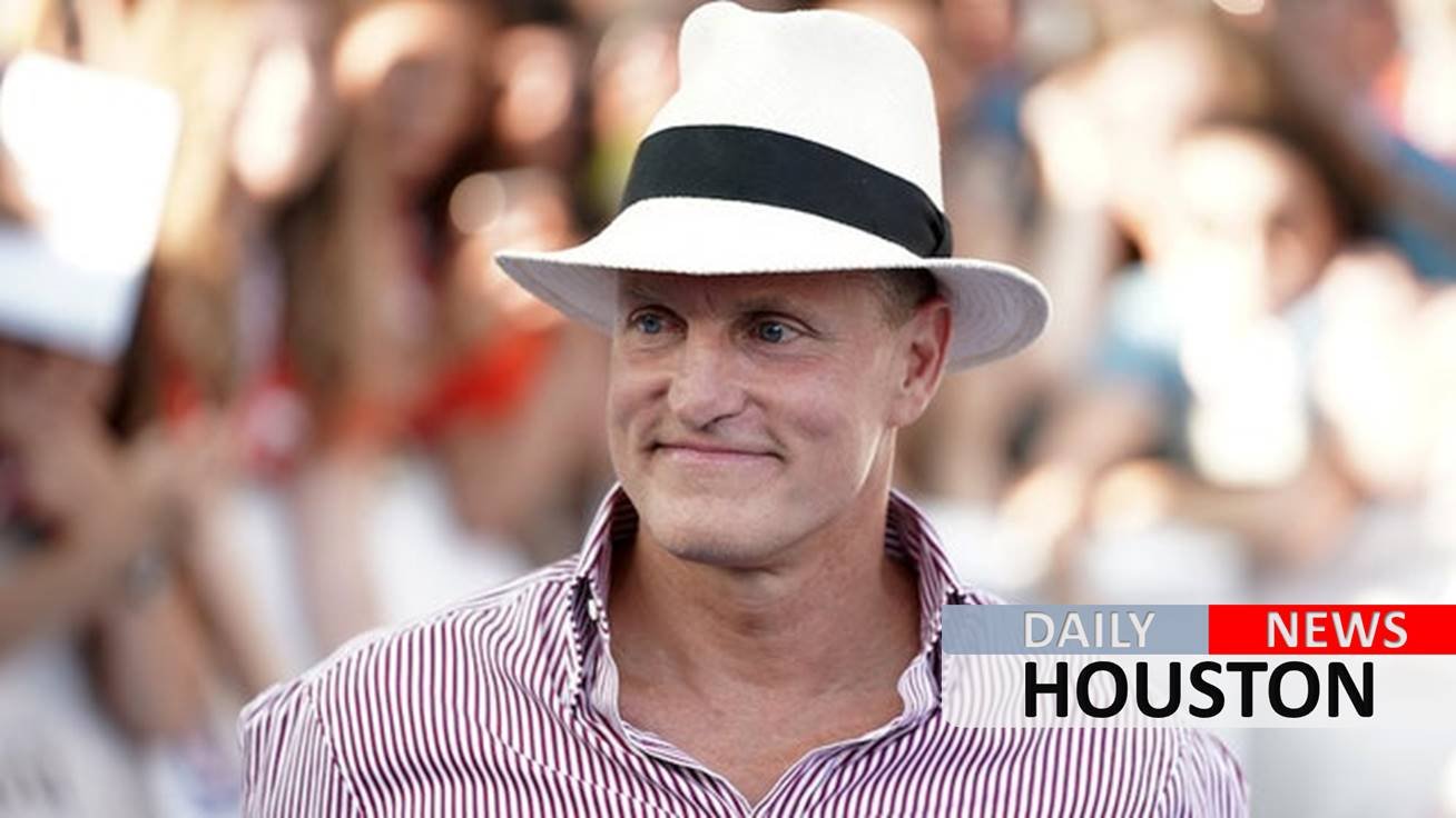 Hollywood star says he had to ‘go outside and burn one’ to get through dinner with Donald Trump