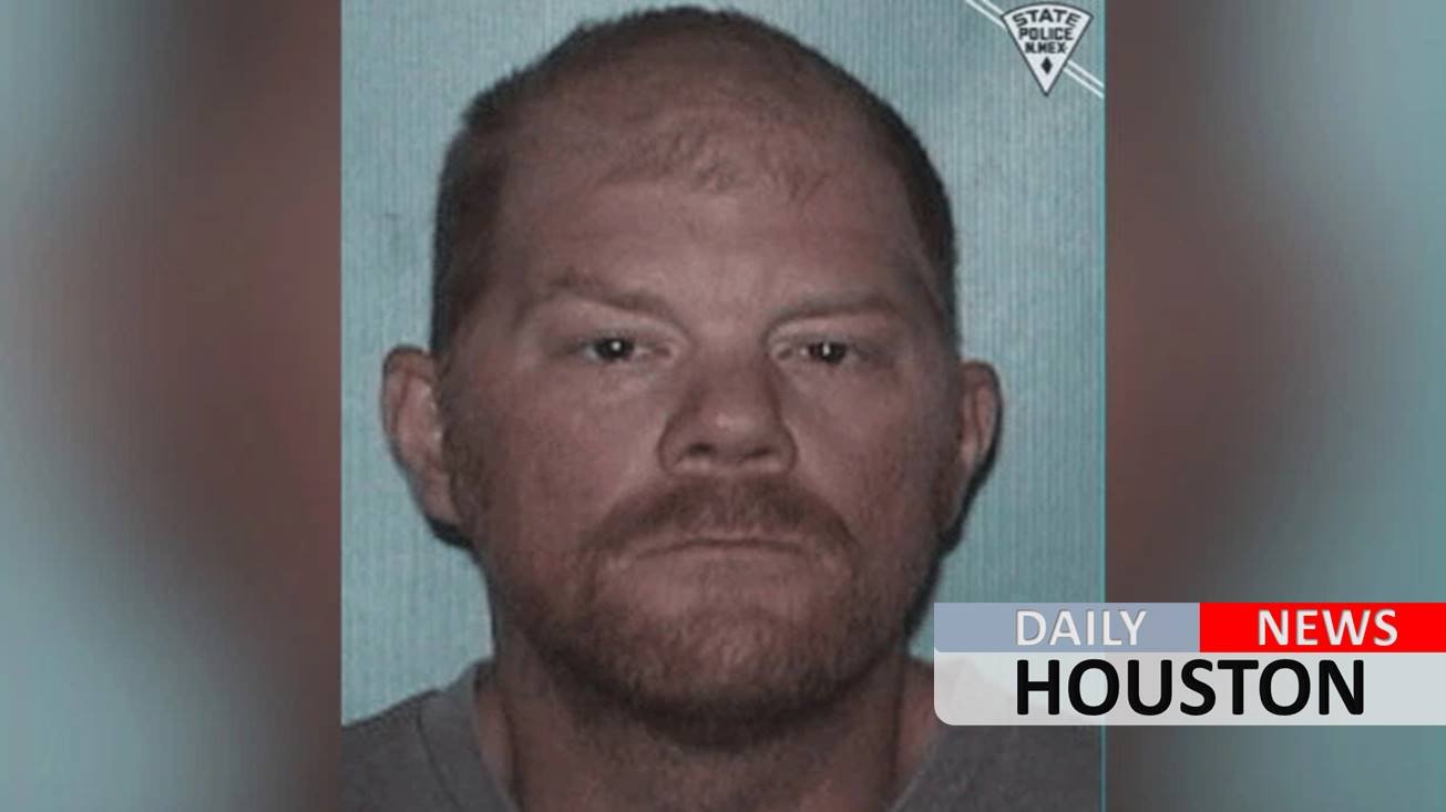 New Mexico high school football coach allegedly caught taking money from student’s wallet