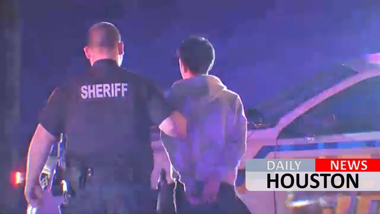 3 teens lead police on high-speed chase in stolen car