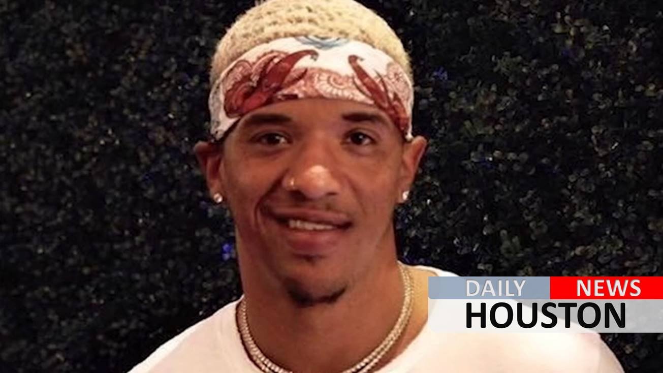 Houston Instagram star dies after being ejected from Jeep during rollover crash on I-10