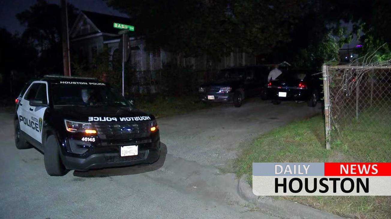 Man reportedly beat woman to death with baseball bat in east Houston