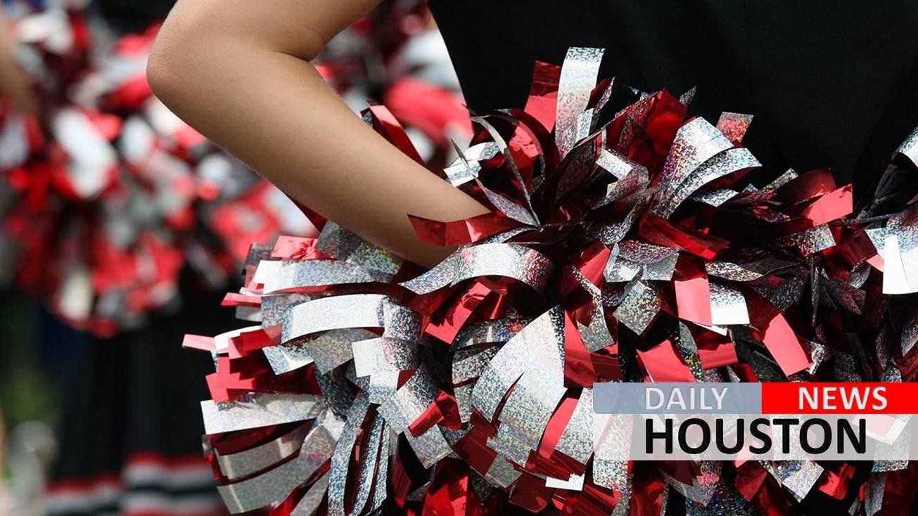 Wisconsin high school cheerleaders received awards for biggest breasts, butt at banquet