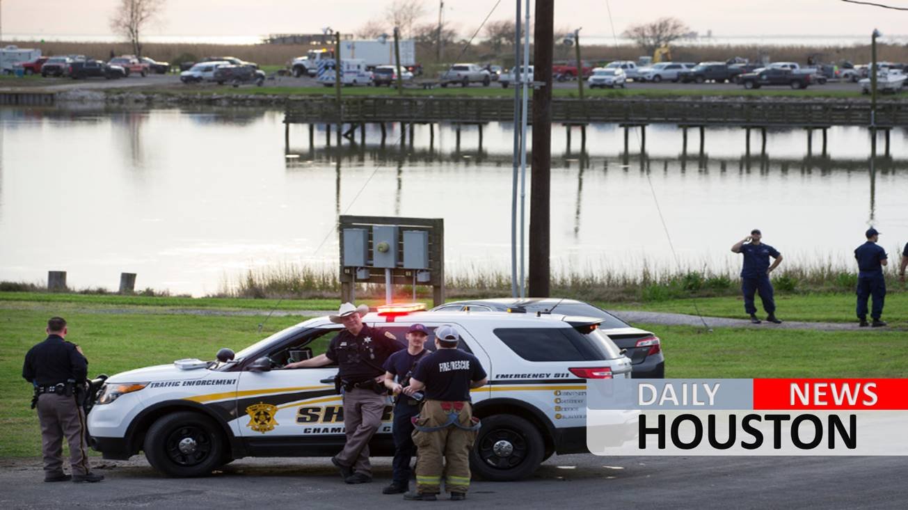 Sheriff: No likely survivors in jetliner crash near Houston