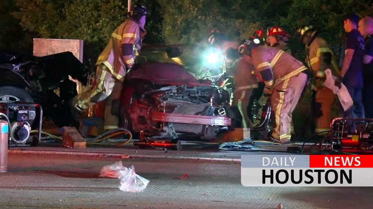 2 people cut from vehicles survive violent crash in northeast Houston