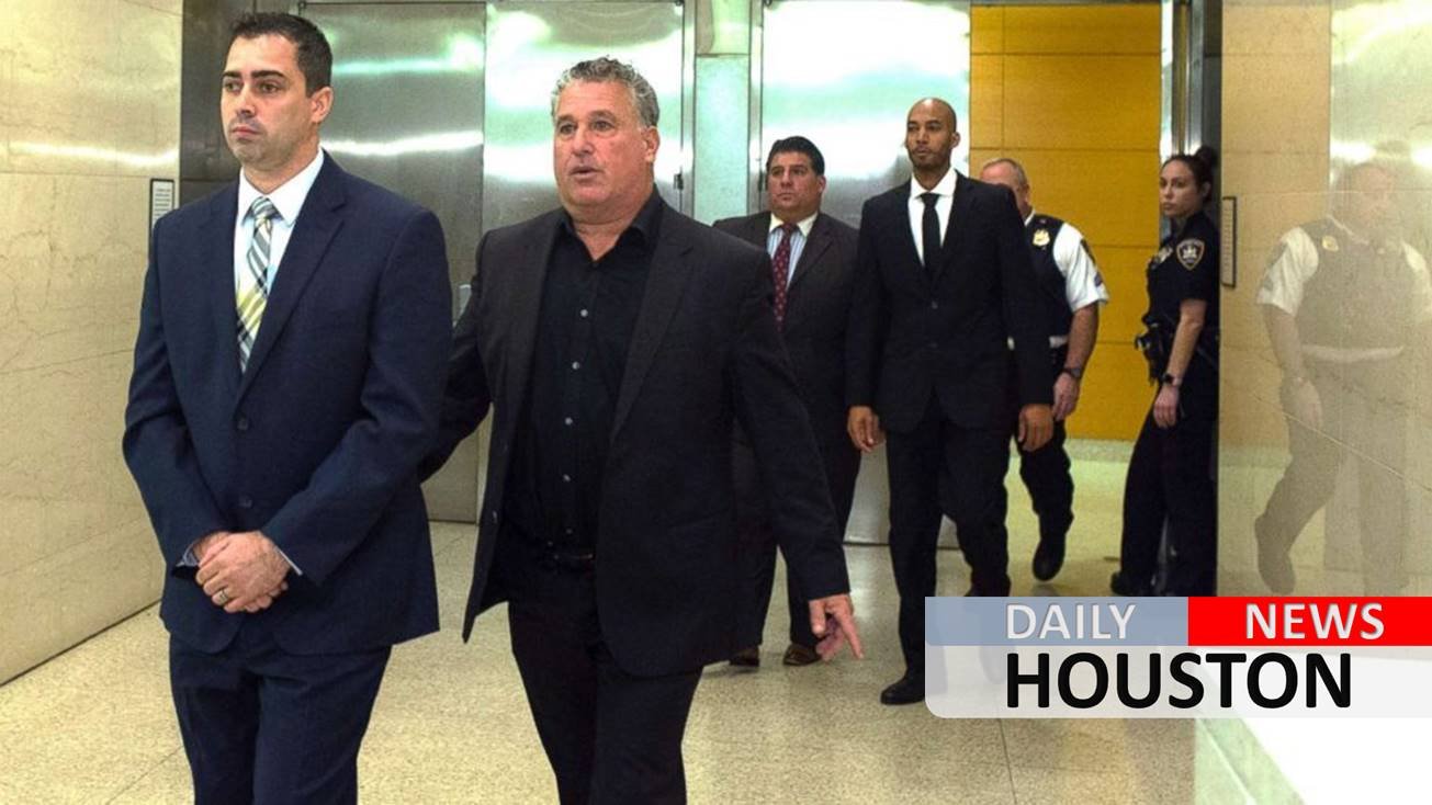 2 former NYPD detectives plead guilty to charges they had sex with suspect in police van