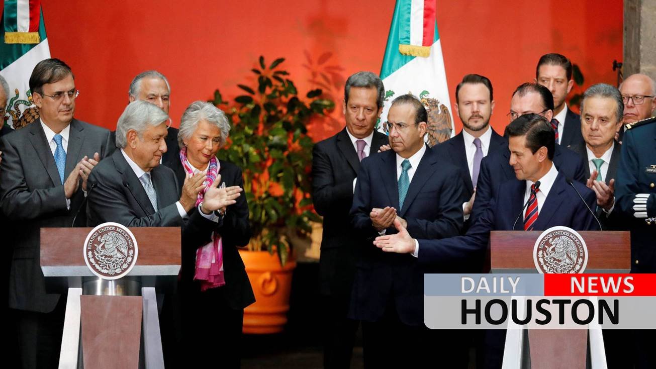 López Obrador insiste ante Peña Nieto en que cancelará la reforma educativa