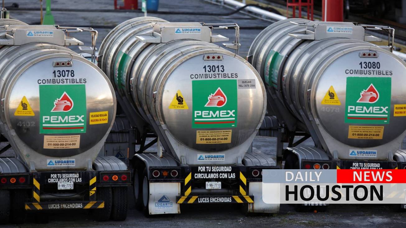 Fitch rebaja la calificación de Pemex y la deja a un paso del grado especulativo