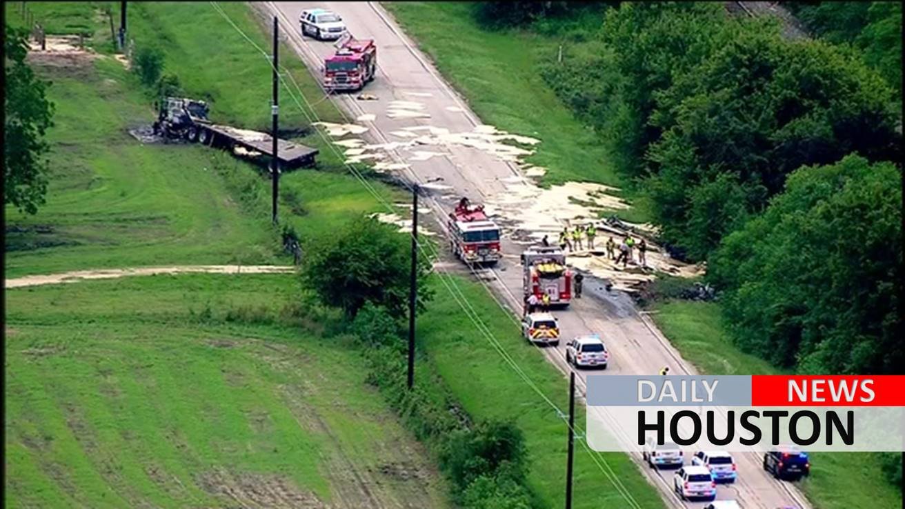 2 people killed when big rig slams head on with van in Fort Bend County