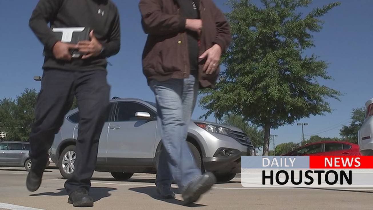 Sugar Land home burglarized as teens hide in closet and call 911