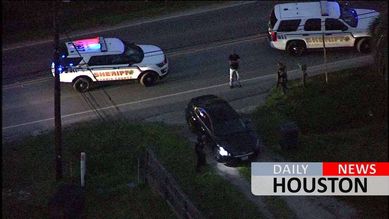 Car strikes 15-year-old boy walking down Highlands road