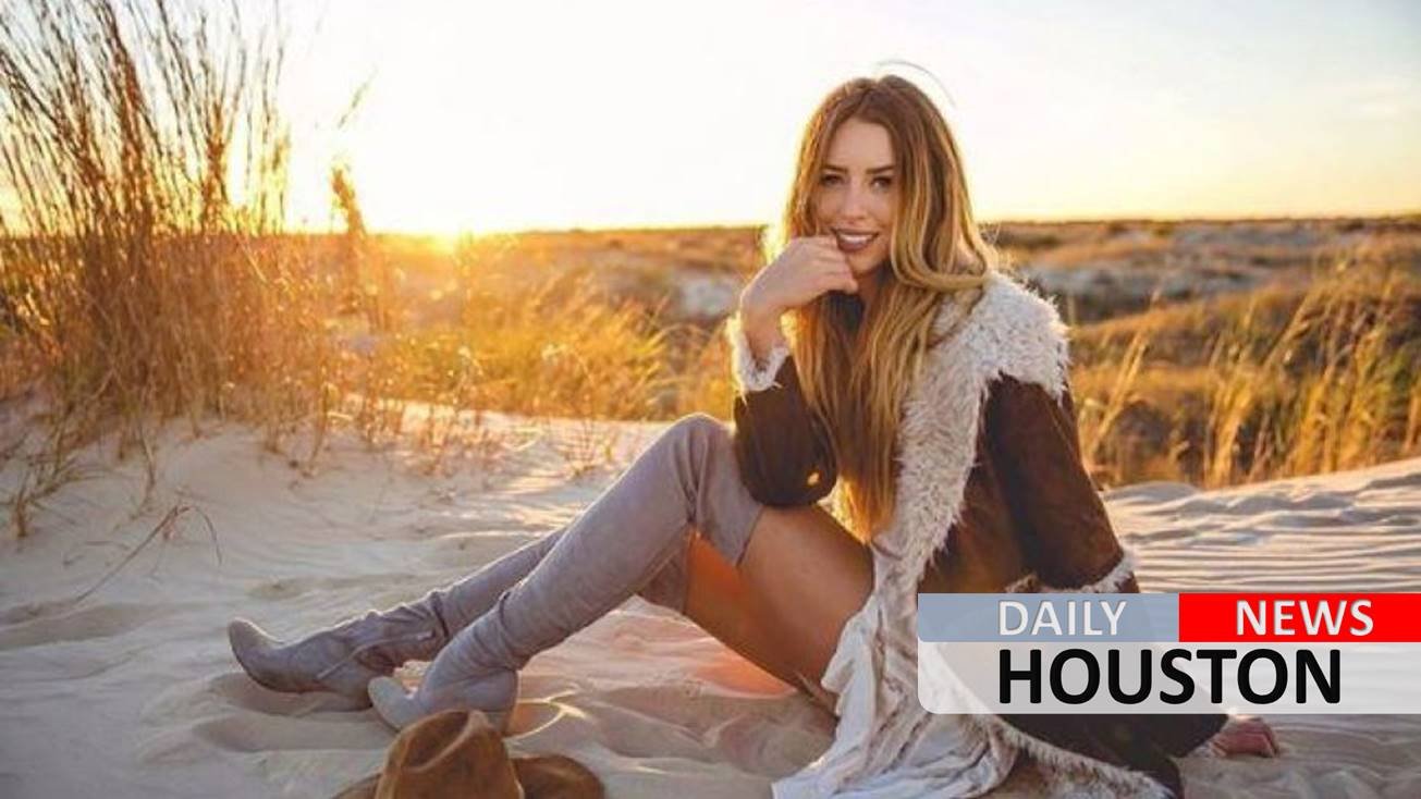 Texas country singer Kylie Rae Harris, 30, killed in car crash