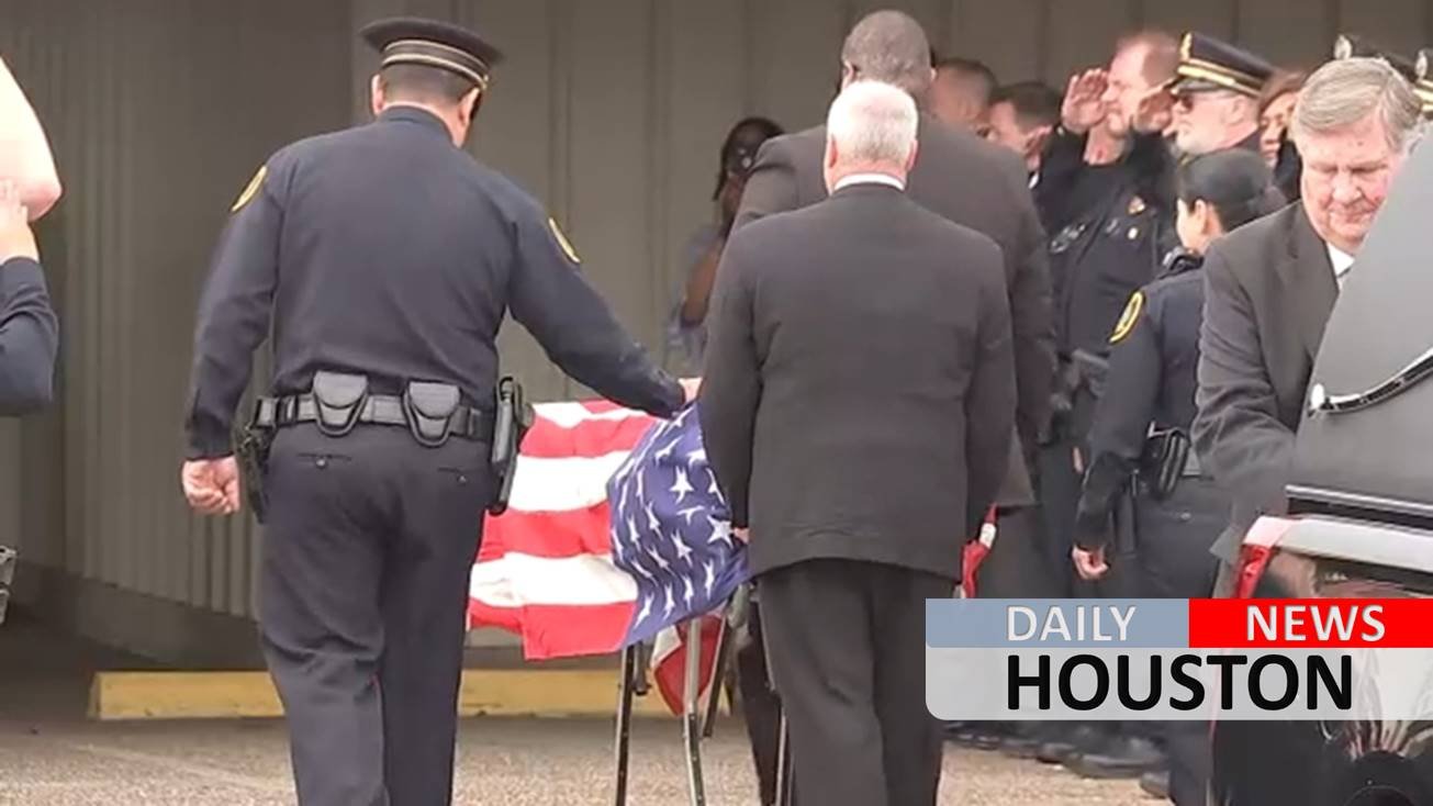 Houston police escort body of fallen Sgt. Chris Brewster to funeral home