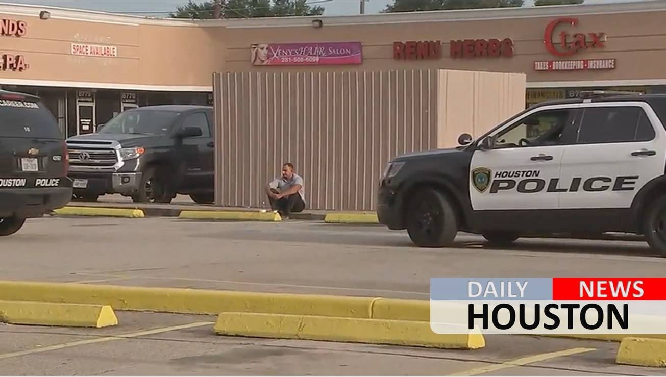 Child left in car ‘since morning’ in southwest Houston