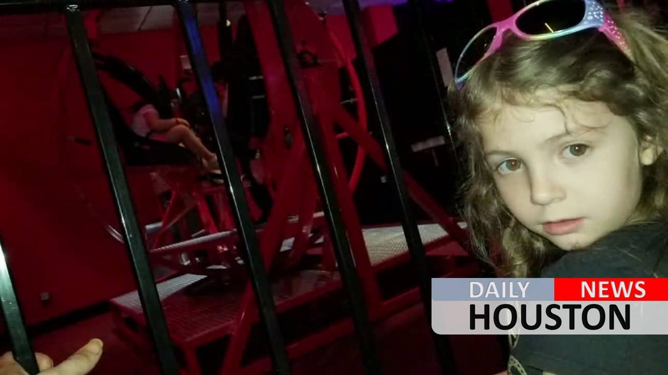 6-year-old girl shot during robbery at Houston T-Mobile store
