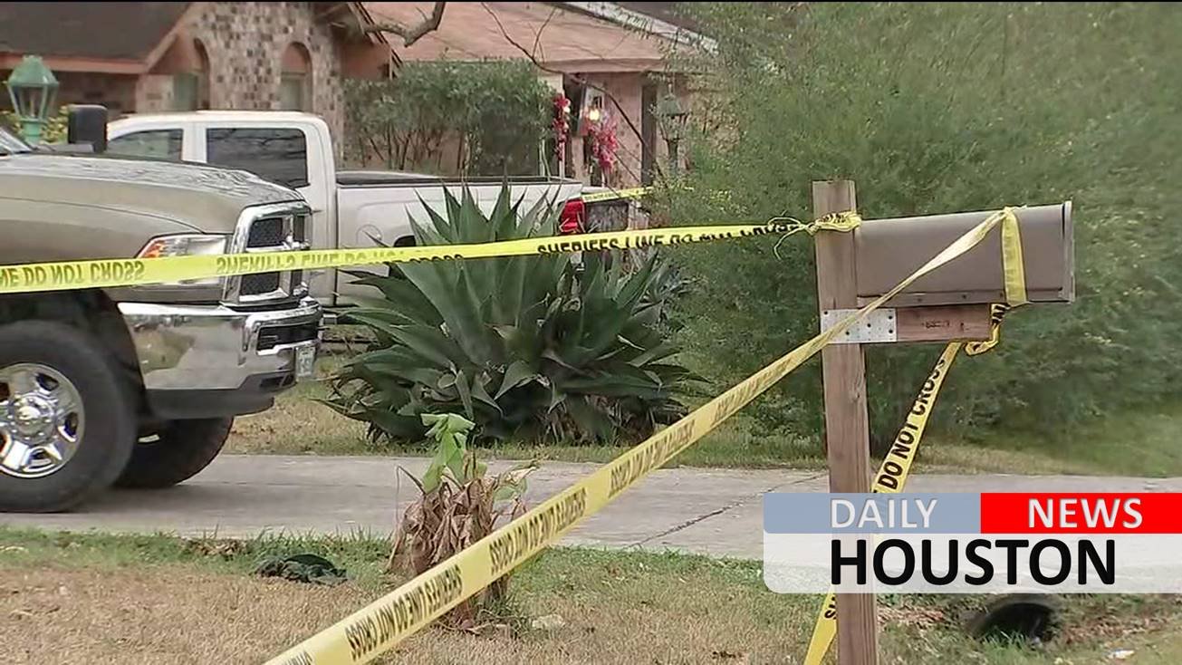 Man found shot to death inside vehicle in east Harris County
