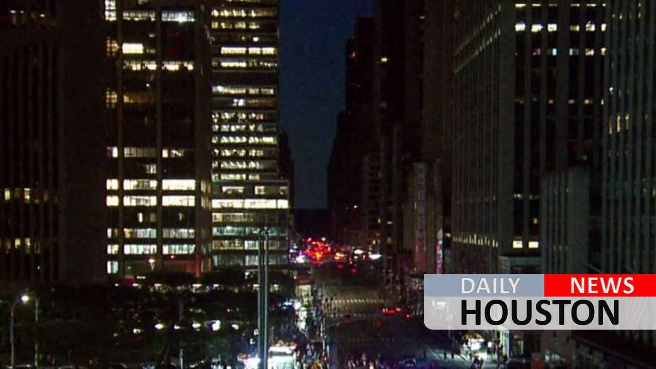 Manhattan transformer fire knocks out power to thousands in Midtown, Upper West Side