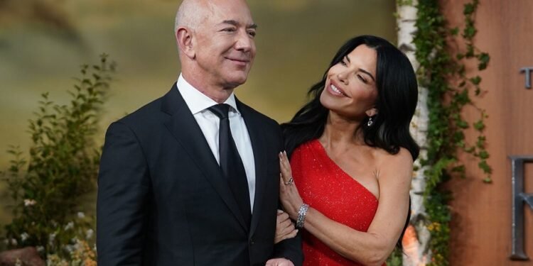 Jeff Bezos to leave Seattle for Miami nearly 30 years after founding Amazon