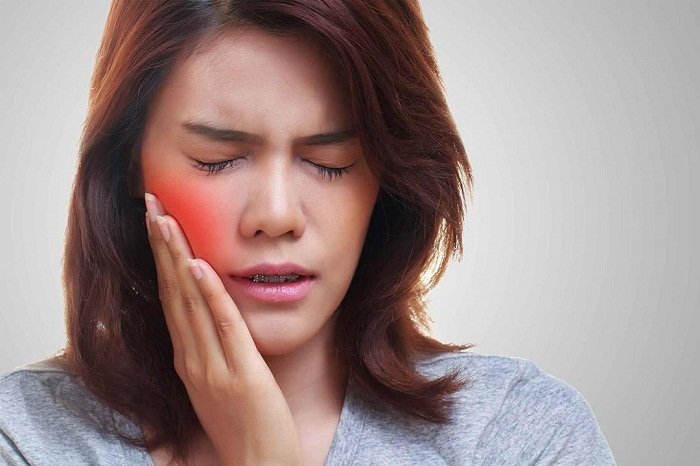 Why does it give us gum pain?